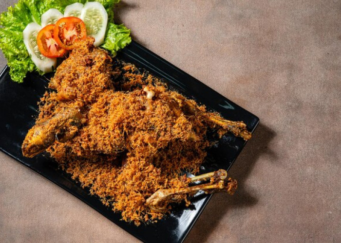 Ayam Goreng Serundeng, Hidangan Gurih dengan Sentuhan Rempah yang Menggoda