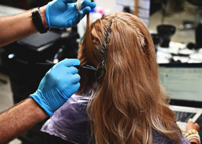 Waspada! Ini Dampak Negatif Pewarna Rambut bagi Kesehatan