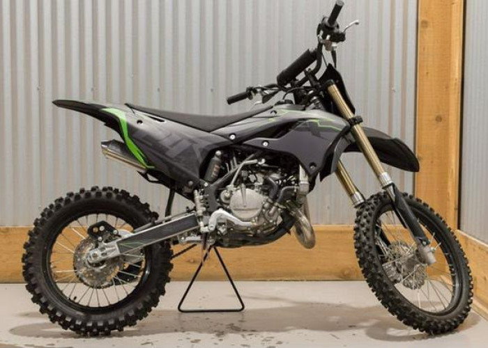 Fitur Keamanan Kawasaki KX112 2026, Kendali Presisi untuk Kompetisi Motocross