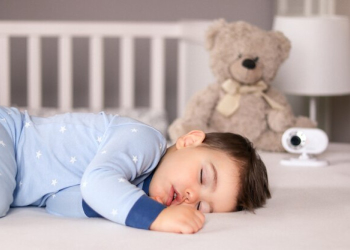 Cara Mengajarkan Bayi Tidur Sendiri, Pilih Metode Sleep Training yang Tepat