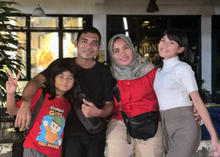 Sridevi Boyong Keluarga ke Jakarta