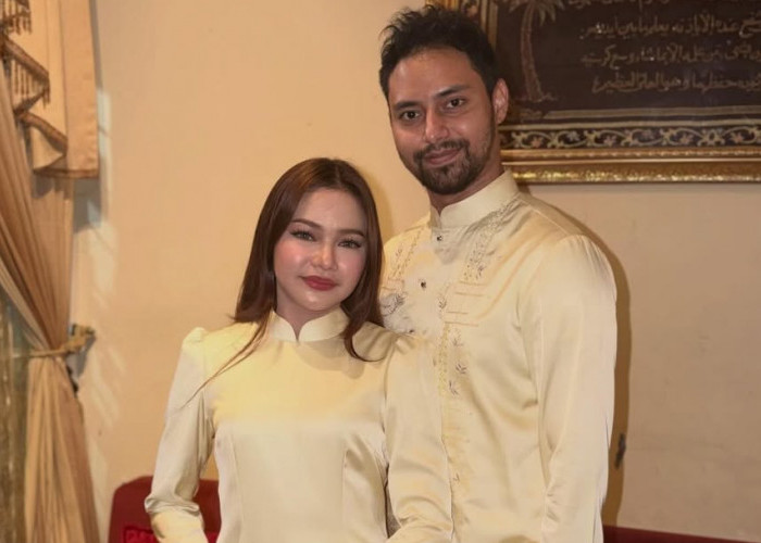 Tak Mau Terburu-buru, Lady Rara Serahkan Urusan Anak pada Kehendak Tuhan