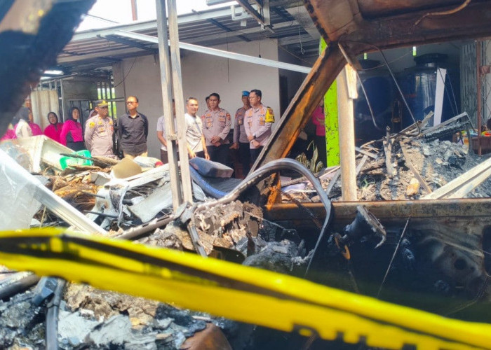 Api Lahap Rumah Anggota Polres Prabumulih, Ijazah hingga Sertifikat Tak Terselamatkan