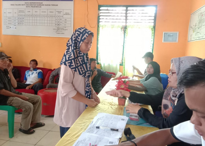 Jelang Lebaran Idul Fitri, Desa di Prabumulih Serentak Salurkan BLT untuk Warga 