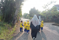 Biasakan Gaya Hidup Sehat, TK IT Shoutul Quran Prabumulih Ajak Siswa Jalan Santai