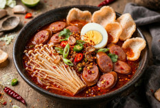 Seblak Jamur Enoki, Inovasi Kuliner Pedas dengan Perpaduan Tekstur yang Menggugah Selera
