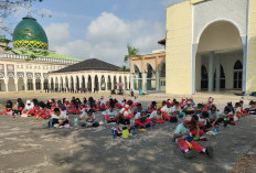 Halaman Islamic Center Prabumulih Disulap Jadi Arena Latihan Gerak Jalan Pelajar