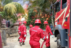 Damkar Pertamina Sigap Padamkan Kebakaran di Prabumulih dan Muara Enim