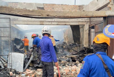 Kebakaran di Prabumulih, Rumah dan Warnet Hangus, Anak Pemilik Alami Luka Bakar