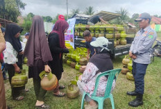 Ratusan LPG 3 Kg Ludes dalam Sejam, Warga Muara Dua Serbu Operasi Pasar