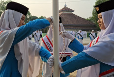 Upacara Bulanan PPM Al Furqon Prabumulih Tampil Beda, Santri Gunakan Bahasa Inggris