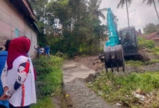 Wali Kota Prabumulih Turun Tangan: Alat Berat Pribadi untuk Normalisasi Sungai Jambat Akar