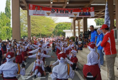 Atraksi Spektakuler SD Negeri 39 Prabumulih Bikin Penonton Heboh di Gerak Jalan HUT RI ke-81