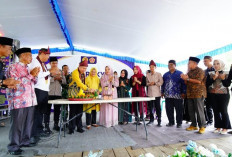 Sedekah Adat Warnai HUT ke-349 Kelurahan Sindur di Prabumulih