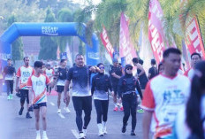 Ratusan Peserta Ramaikan Pharmacist NeaRun 5K, Wali Kota Arlan Ajak Warga Terapkan Hidup Sehat
