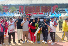 Tak Disangka! Guru dan Pelajar di Palembang Ini Pulang Bawa Umrah hingga Mobil dari Jalan Sehat