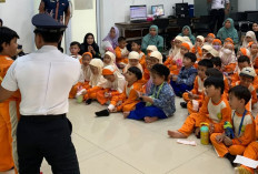 Kenalkan Dunia Perkeretaapian, Siswa TK IT Al Hasanah Prabumulih Belajar Langsung di Stasiun KAI