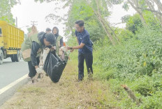 Kepala Desa Karangan Pimpin Gotong Royong Massal, Perusahaan hingga Mahasiswa KKN Turun Tangan